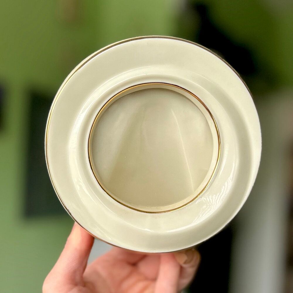 VTG Circular Standing Picture Frame By Lenox Ivory Colored Charming Accent